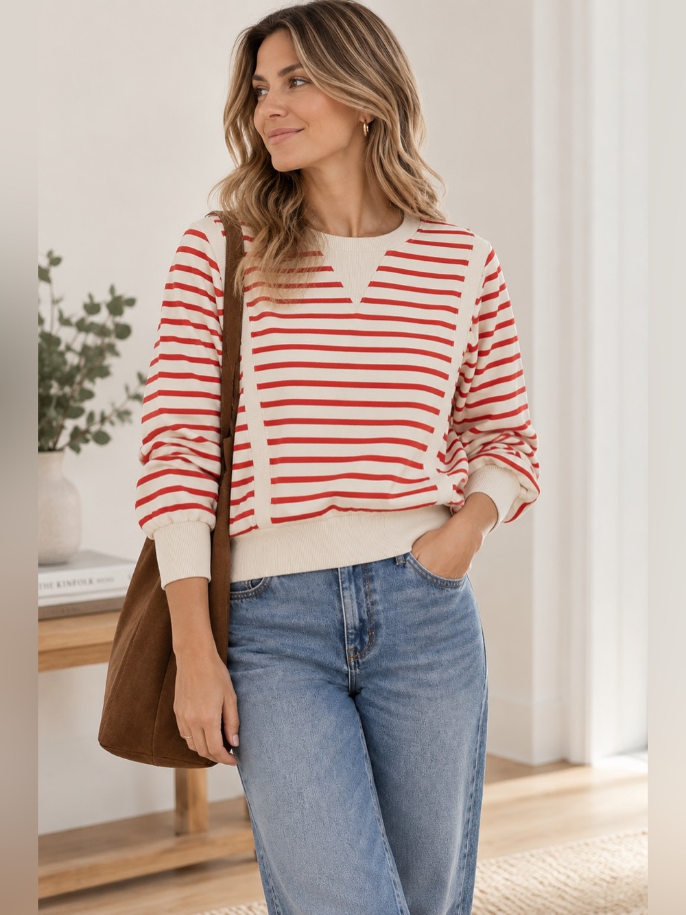 EVEREVE Striped Crewneck Sweater in Cream & Red Size Large Like New